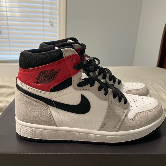 Retro Air Jordan 1 “light smoke grey” - Picture 5 of 5